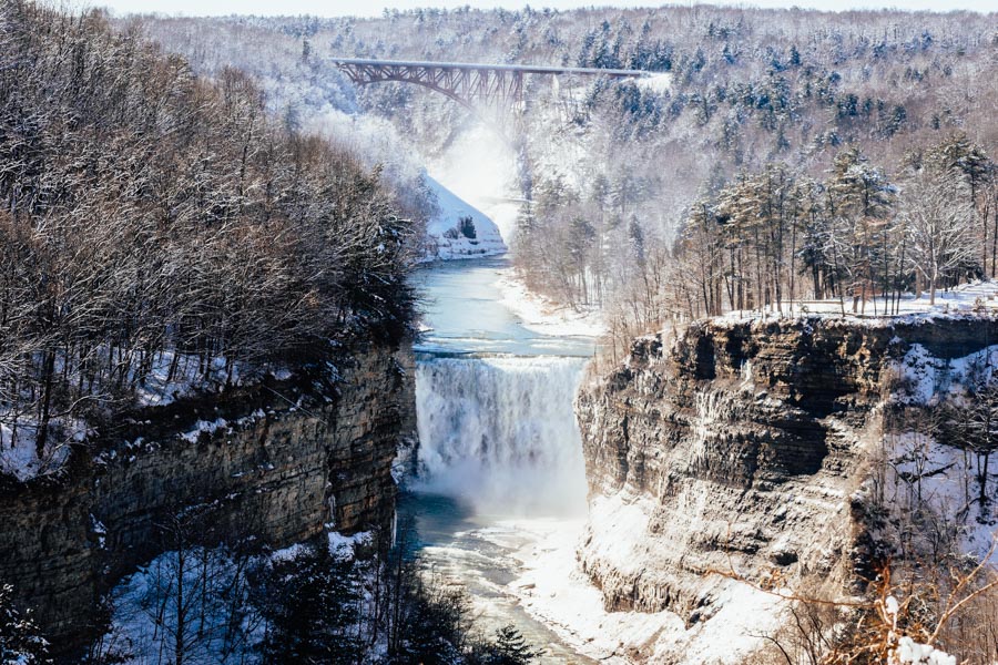 Inspriate Point Letchworth Winter