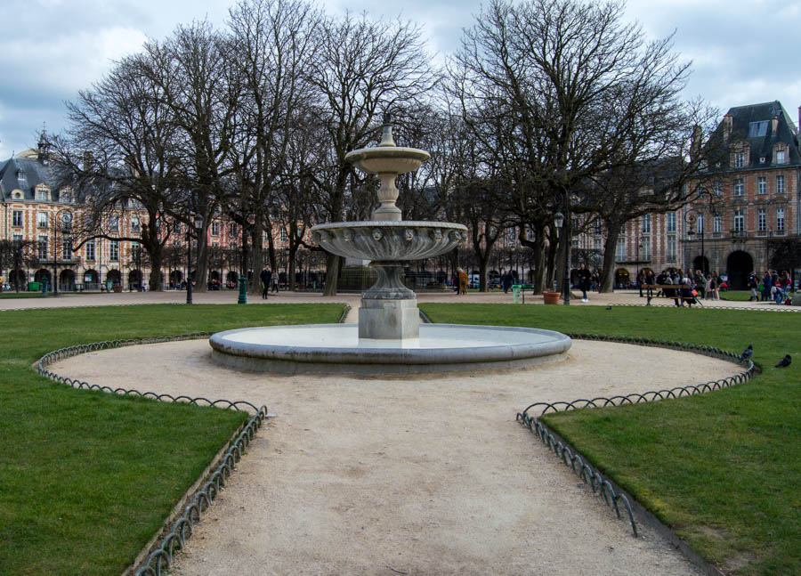 Renaissance Paris République Hotel