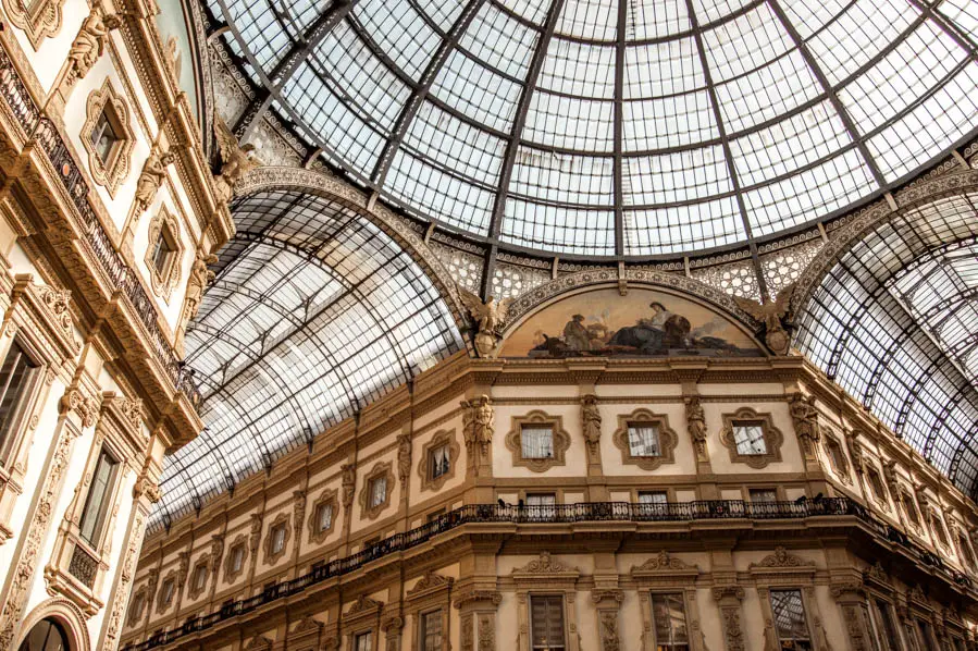 Galleria Vittorio Emmanuele II -One perfect day in Milan