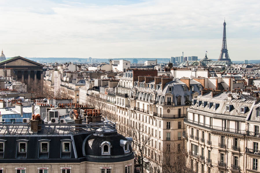 Views outside galeries lafayette department store hi-res stock