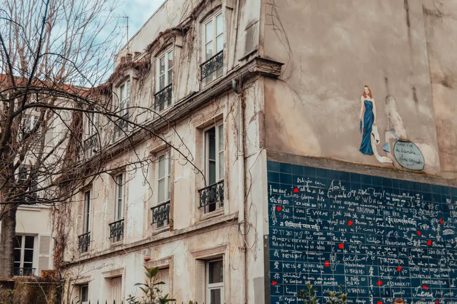 Montmartre love wall