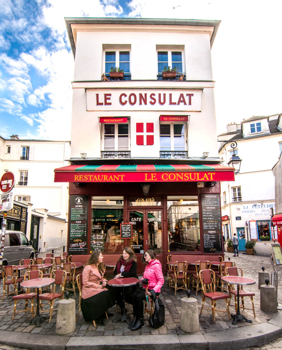 montmartre cafes