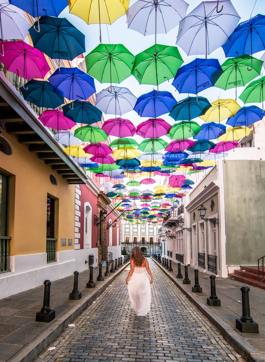 Umbrella Street San Juan - Fortaleza Street
