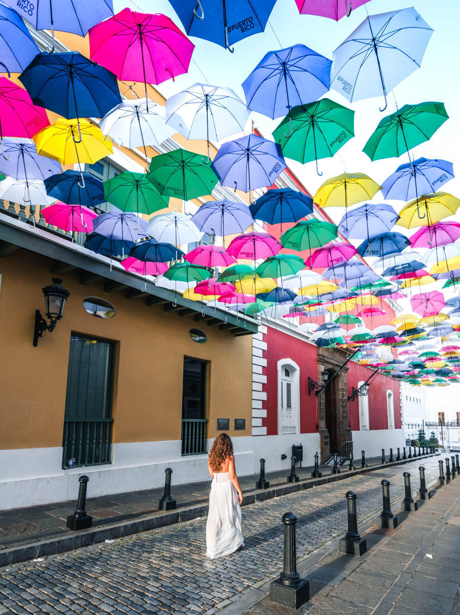 Umbrella Street San Juan - Fortaleza Street