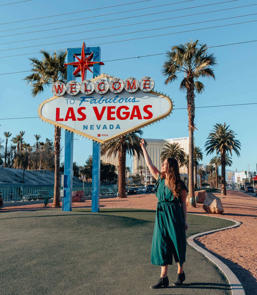 Where is the Las Vegas Sign Located? - LazyTrips