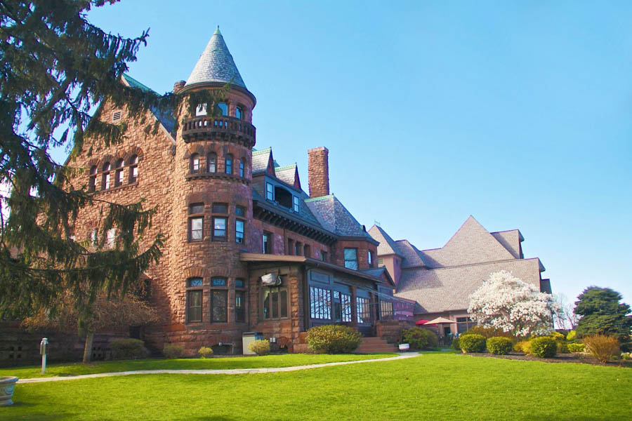 Belhurst Castle - Hotels in the Finger Lakes