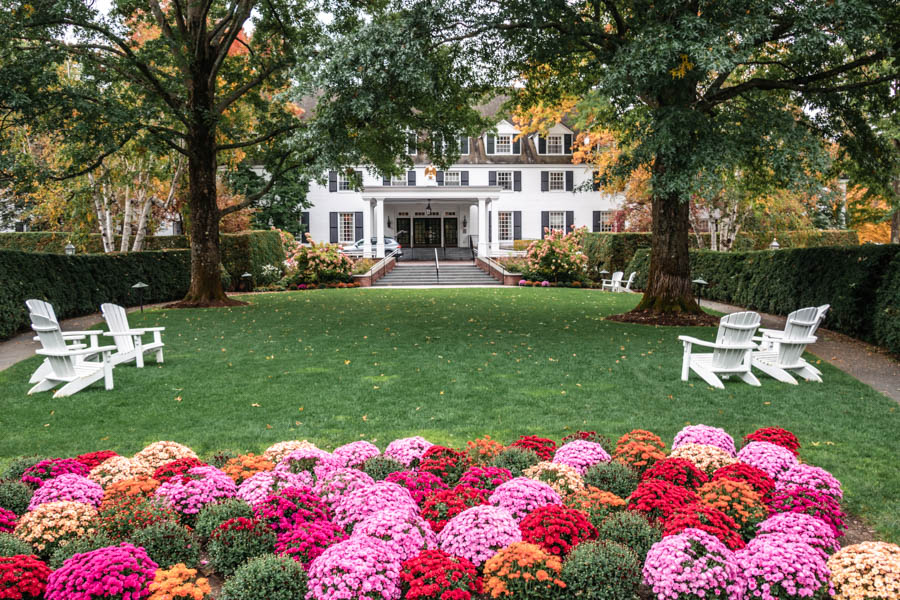 Woodstock Inn - Where to stay in Woodstock in the Fall