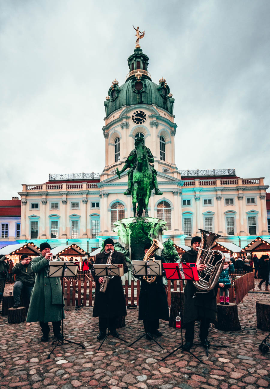 Musicians outside of Charlottenburg Palace