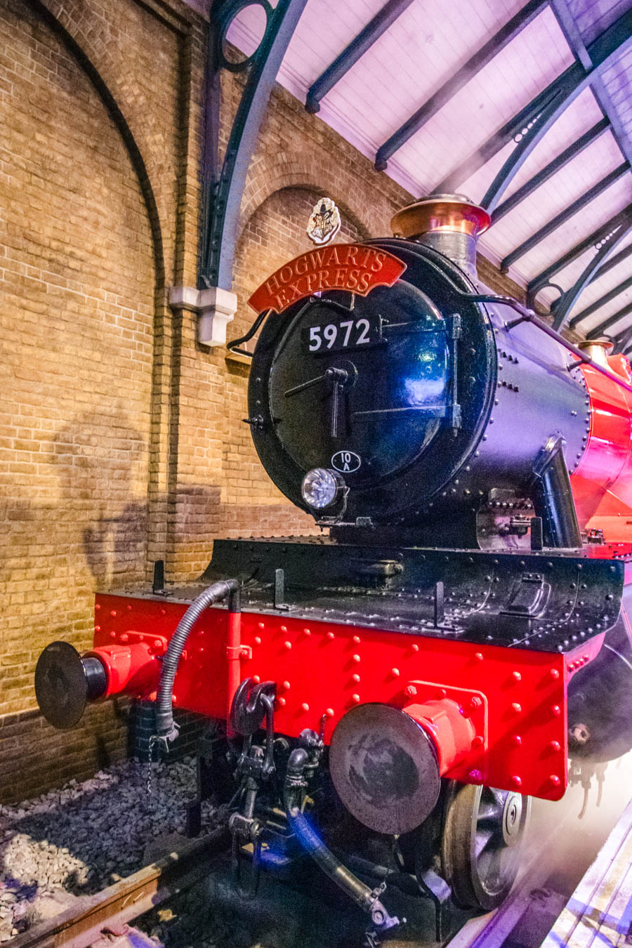 Ultimate Harry Potter London itinerary including the best Harry Potter things to do in London. This itinerary is perfect for any potterhead planning a Harry Potter trip to London. | Harry Potter UK | London Harry Potter Things to do | Harry Potter Vacation | UK Travel | London Travel